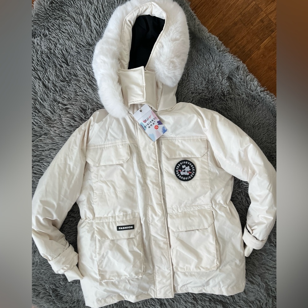 NWT Winter Puffer Coat Ski Jacket Faux Fur Trim Fashion Vogue QIQIANYI China L - Picture 2 of 12